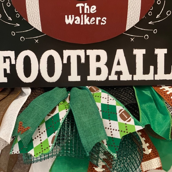 Football Wreath - Customizable Football Season FAMILY wreath - Picture 4 of 11